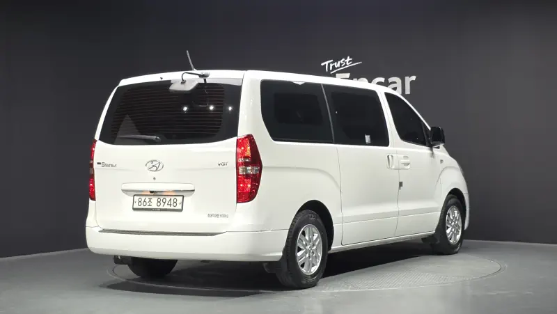 Hyundai Grand Starex