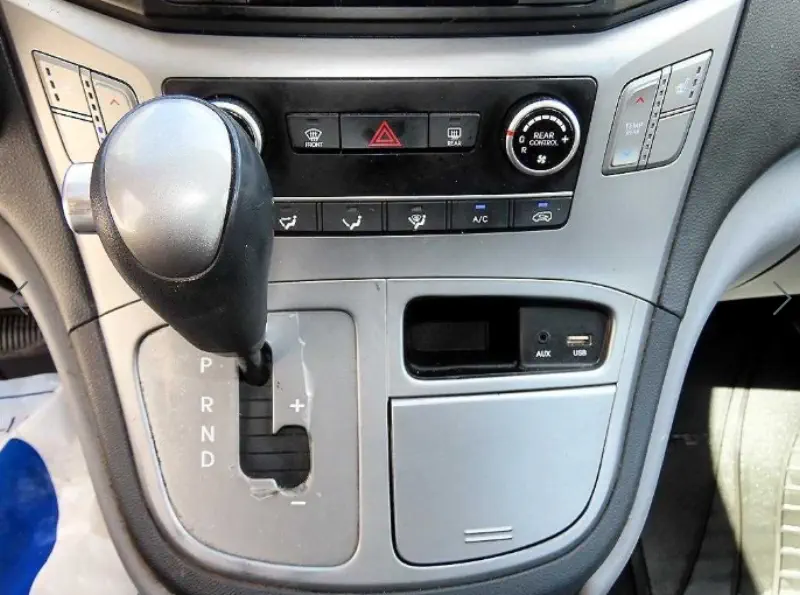 Hyundai Grand Starex