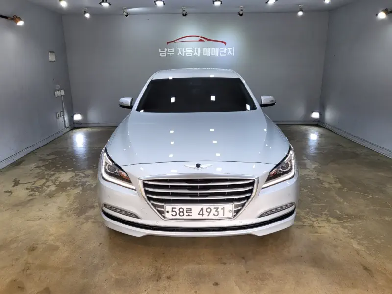 Hyundai Genesis