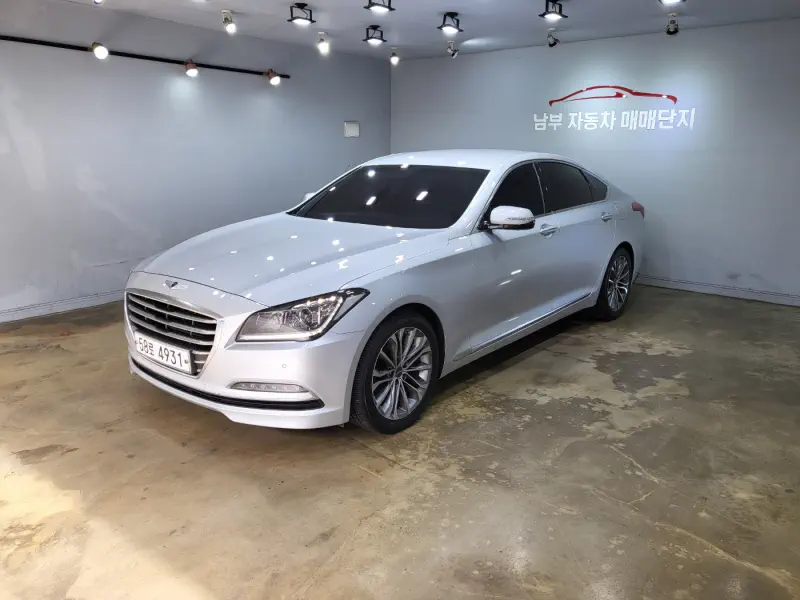 Hyundai Genesis
