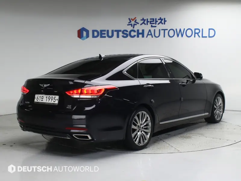 Hyundai Genesis