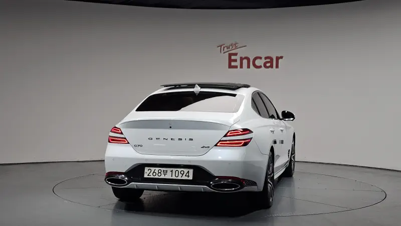 Genesis G70
