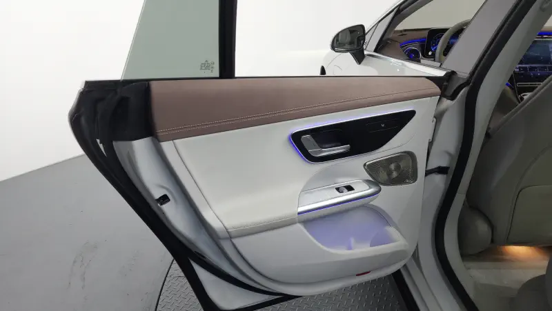 Mercedes-Benz EQE