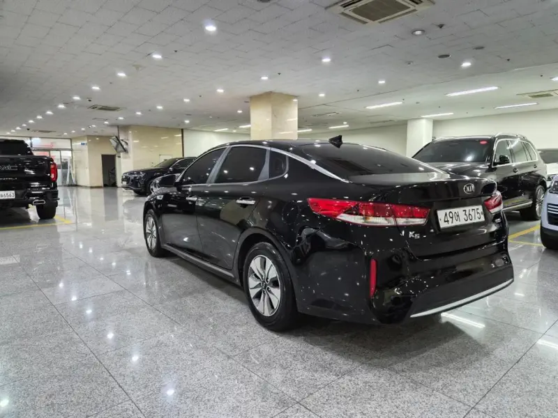 Kia K5