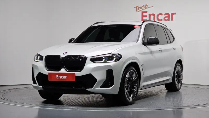 BMW iX3