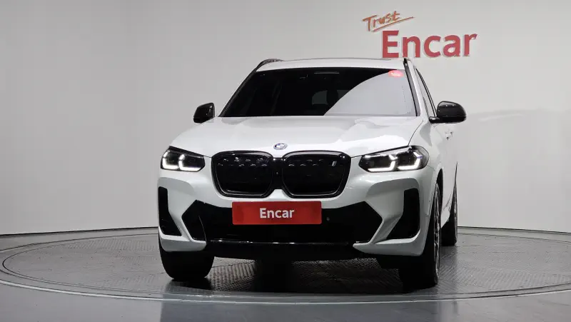 BMW iX3