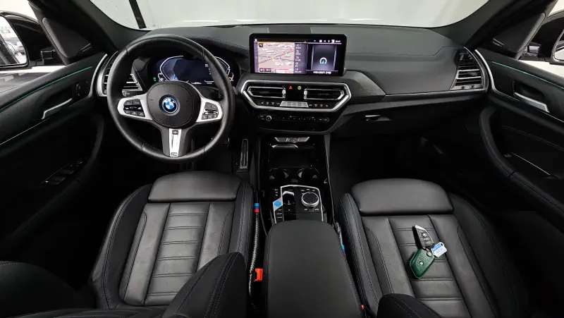 BMW iX3