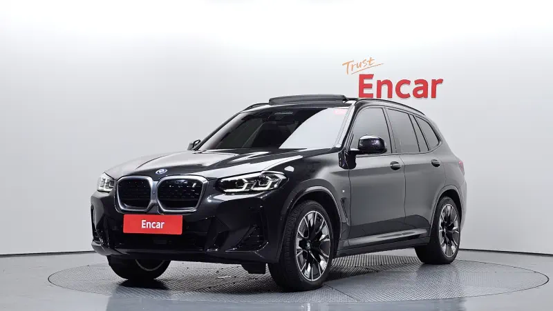 BMW iX3