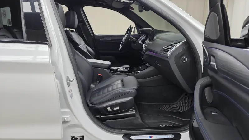 BMW iX3