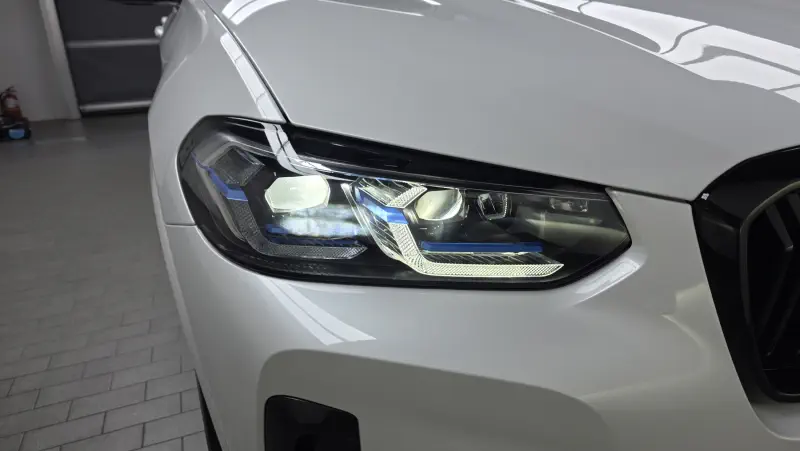 BMW iX3