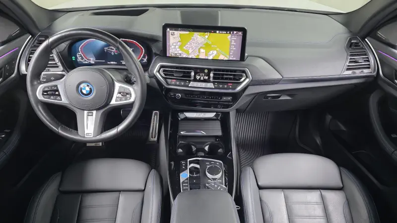 BMW iX3
