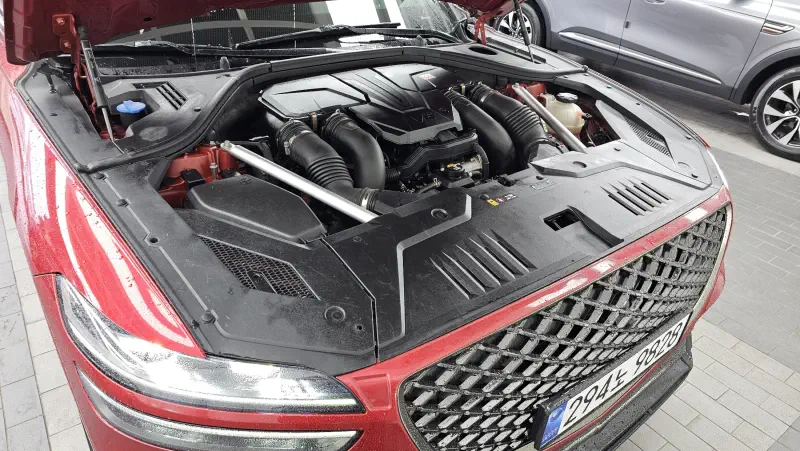 Genesis GV70