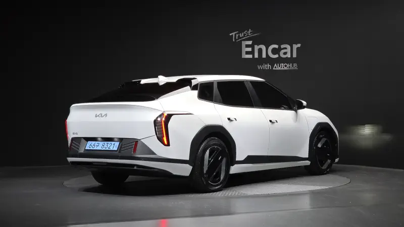 Kia EV4