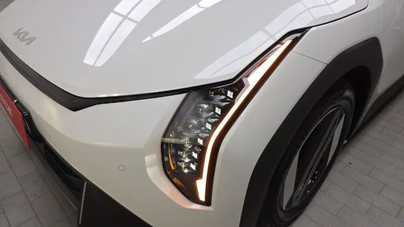 Kia EV4