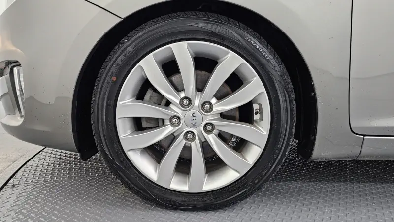Kia Carens