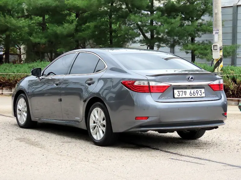 Lexus ES300h