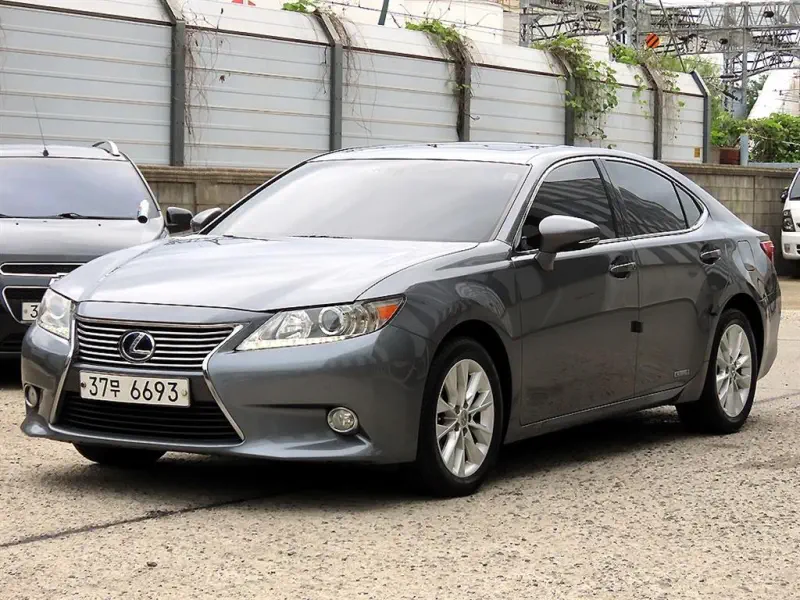 Lexus ES300h
