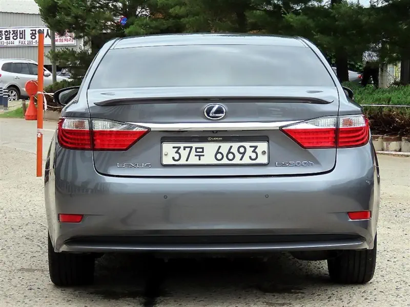Lexus ES300h