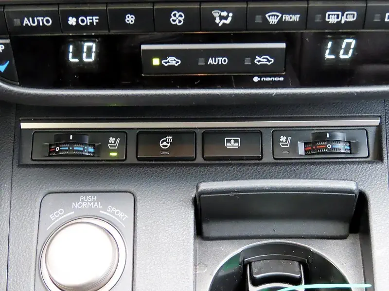 Lexus ES300h