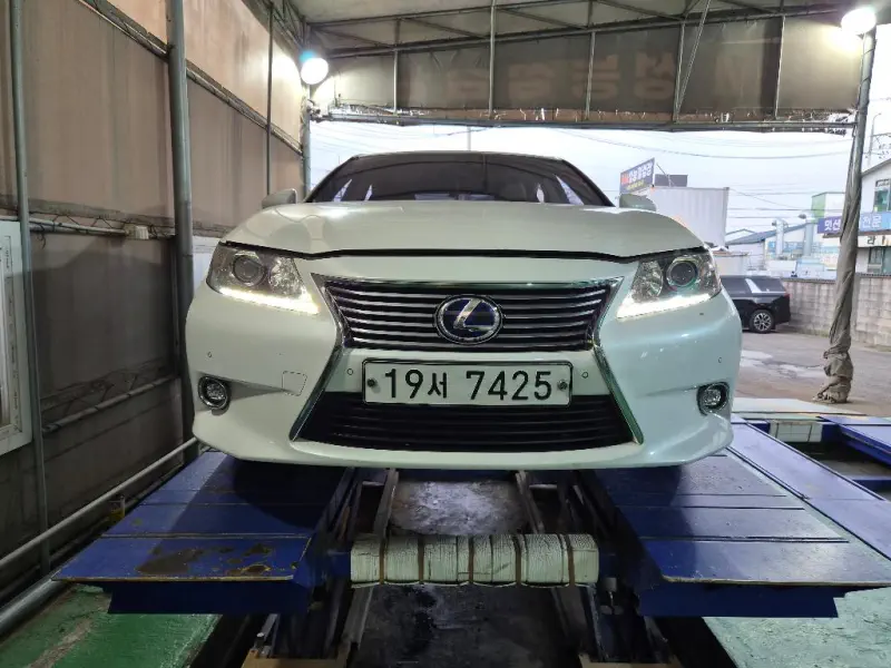 Lexus ES300h