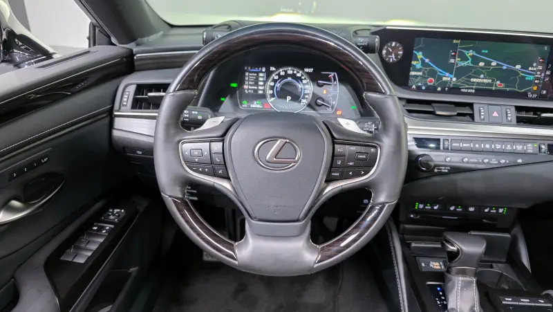 Lexus ES300h