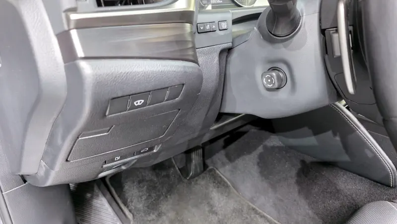 Lexus ES300h