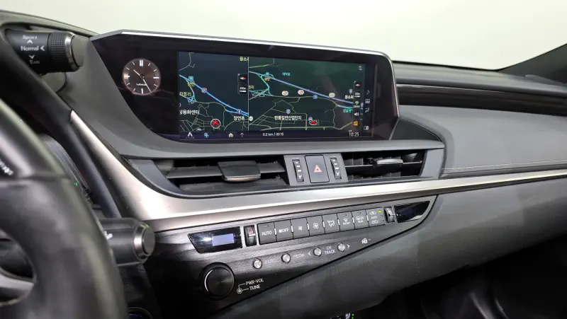 Lexus ES300h