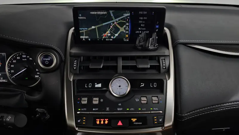 Lexus NX300h