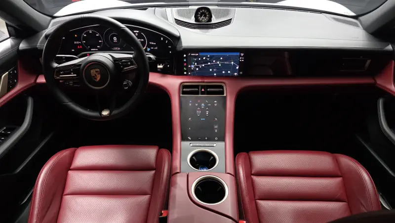 Porsche Taycan