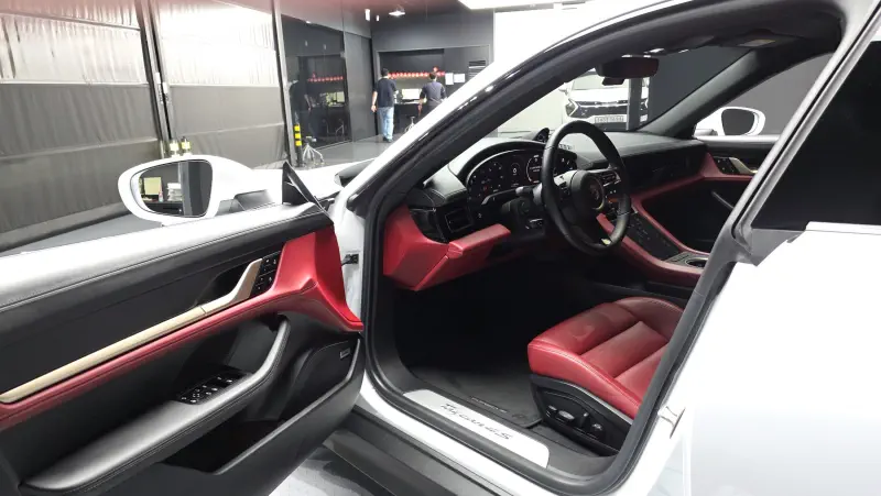 Porsche Taycan