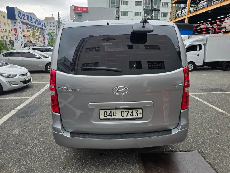 Hyundai Grand Starex