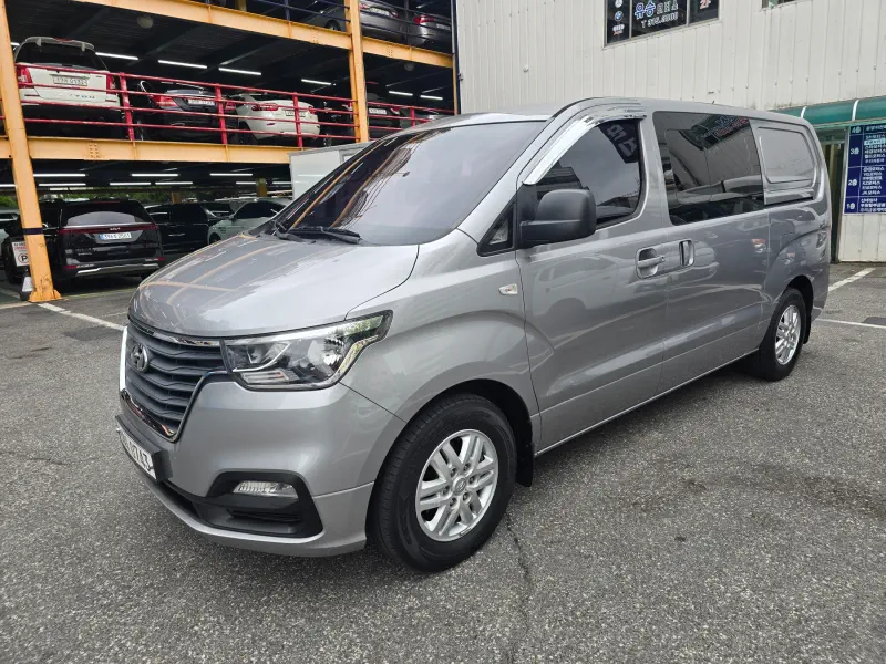 Hyundai Grand Starex