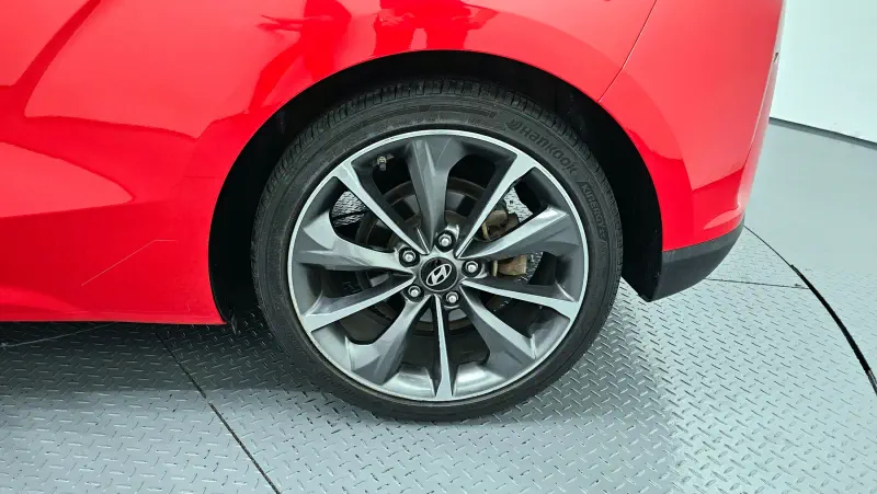 Hyundai Veloster