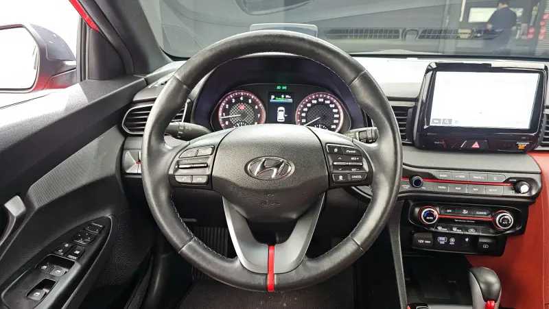 Hyundai Veloster