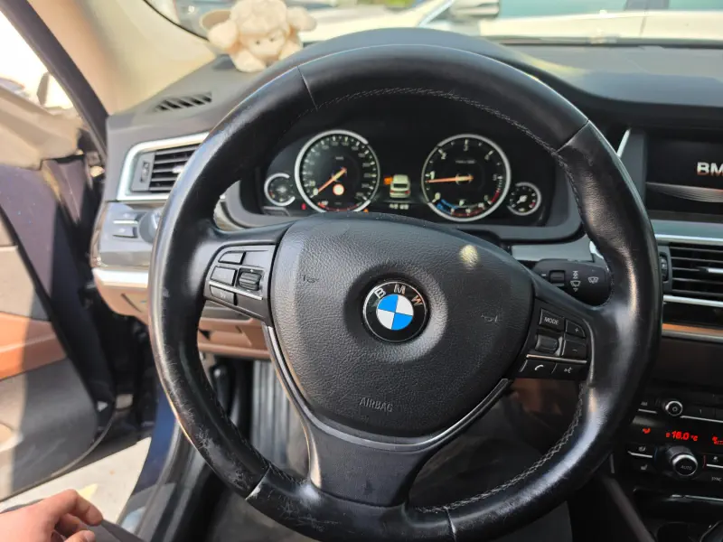 BMW 5-Series Gran Turismo