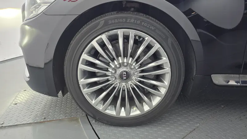Kia K9