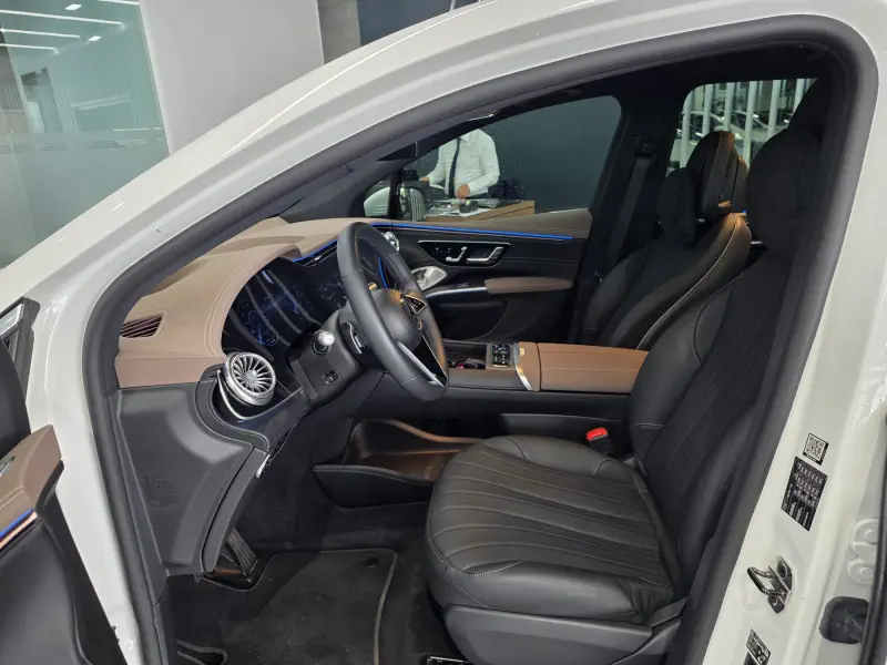 Mercedes-Benz EQS SUV