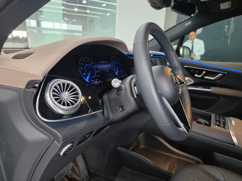 Mercedes-Benz EQS SUV