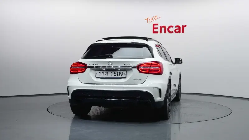 Mercedes-Benz GLA-Class