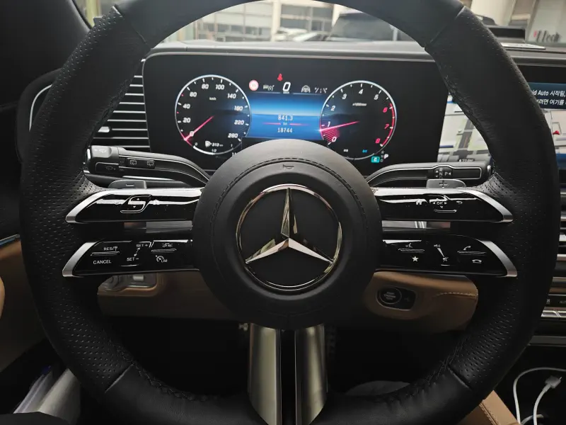 Mercedes-Benz GLS-Class