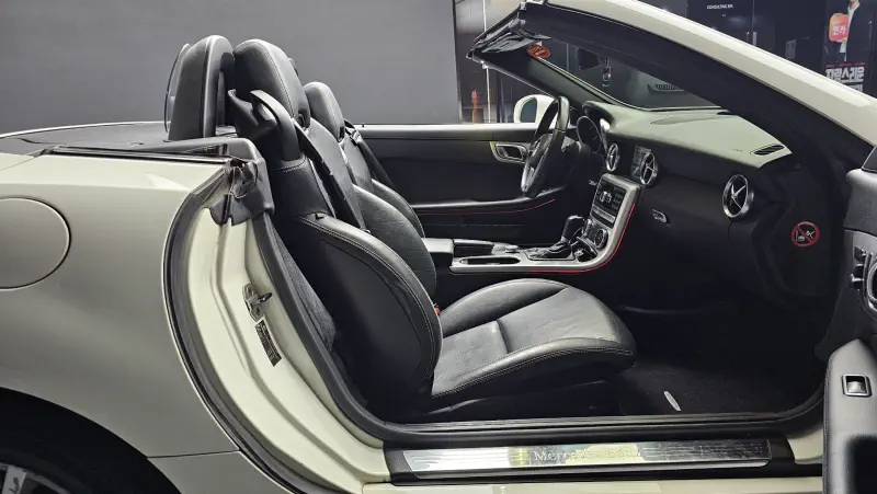 Mercedes-Benz SLK-Class