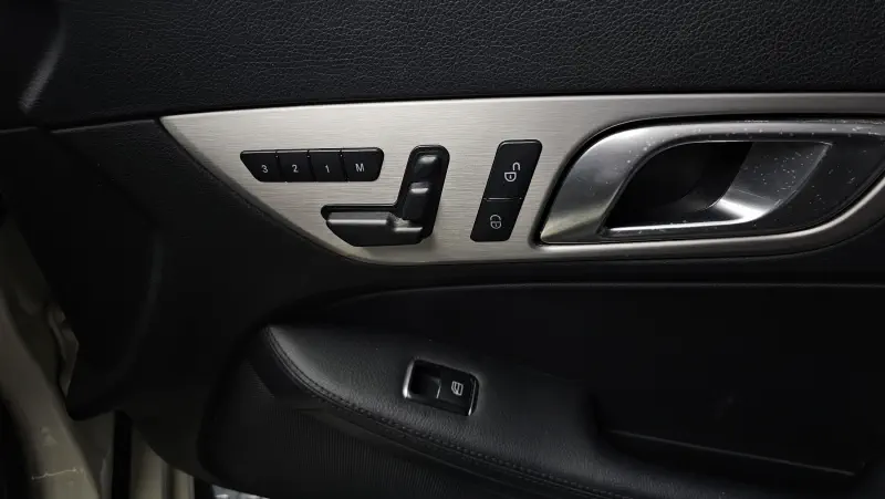 Mercedes-Benz SLK-Class