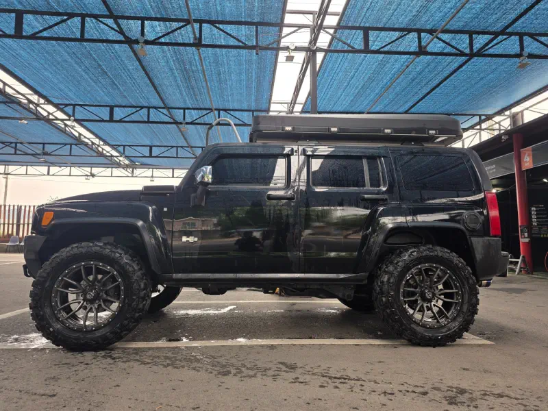 Hummer H3