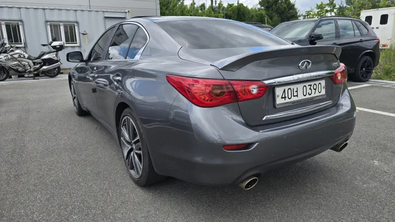 Infiniti Q50