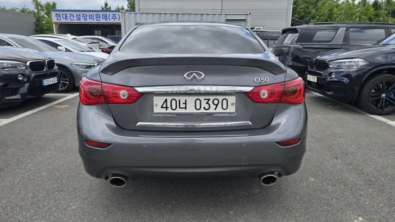 Infiniti Q50