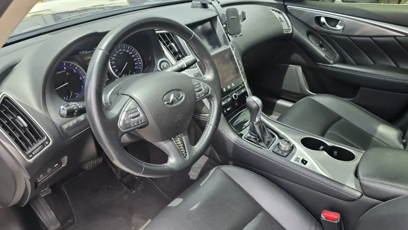 Infiniti Q50