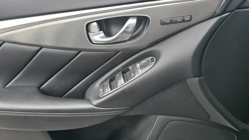 Infiniti Q50