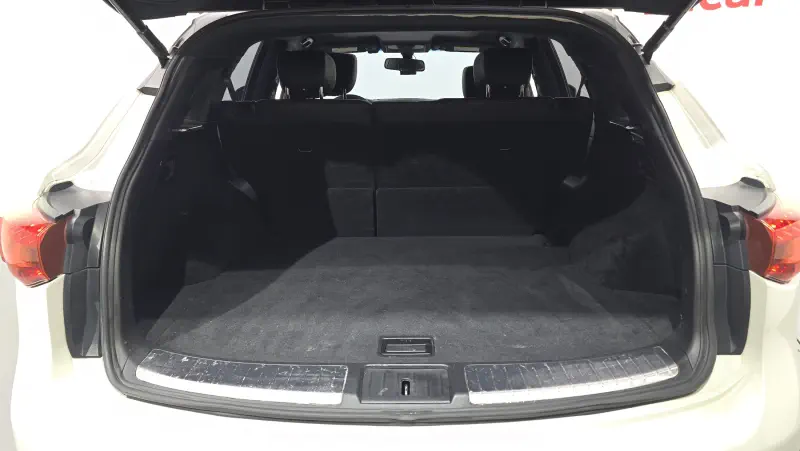 Infiniti QX70
