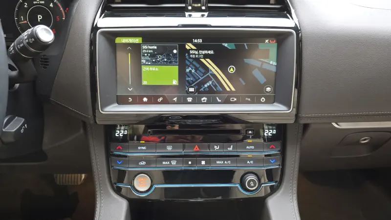 Jaguar F-Pace