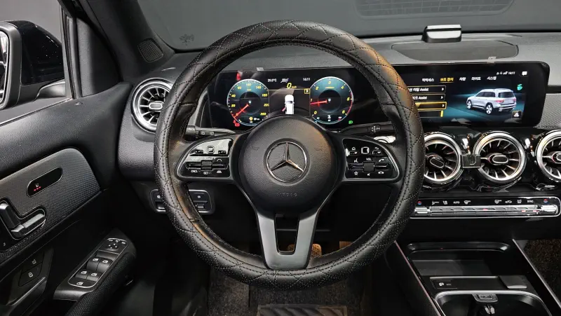 Mercedes-Benz GLB-Class